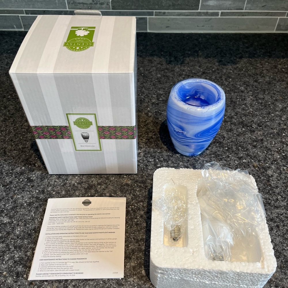 Scentsy Mini Blue Watercolor Wax Warmer